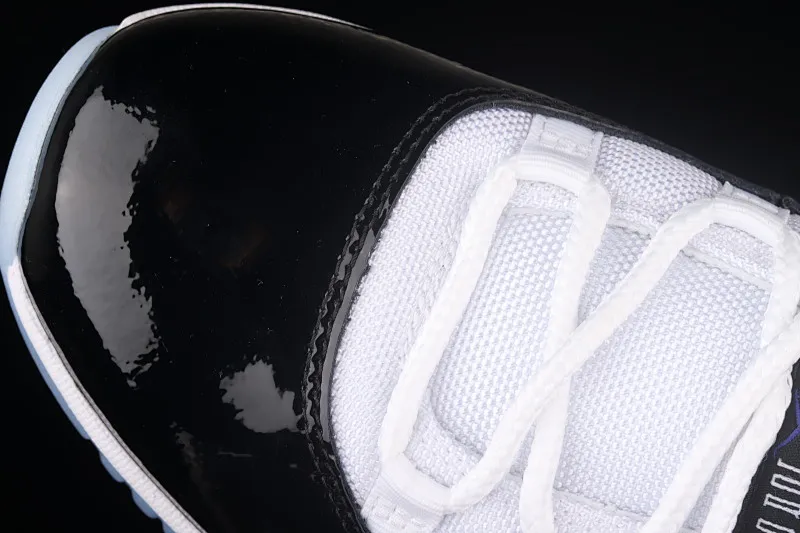All Categories Air Jordan Jordan Series Basketball Shoes Air Jordan 11 Pure Original Version Air Jordan 11 Low "Concord" AJ11 Concord White Black Original Label Real Carbon Fiber Low-top Basketball Shoes 528895-153